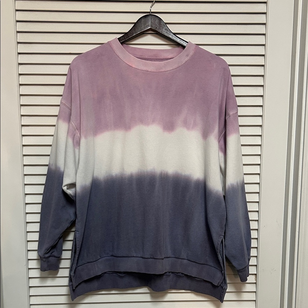 American Eagle Outfitters Soft Pink and Blue Dip Dye Sweatshirt